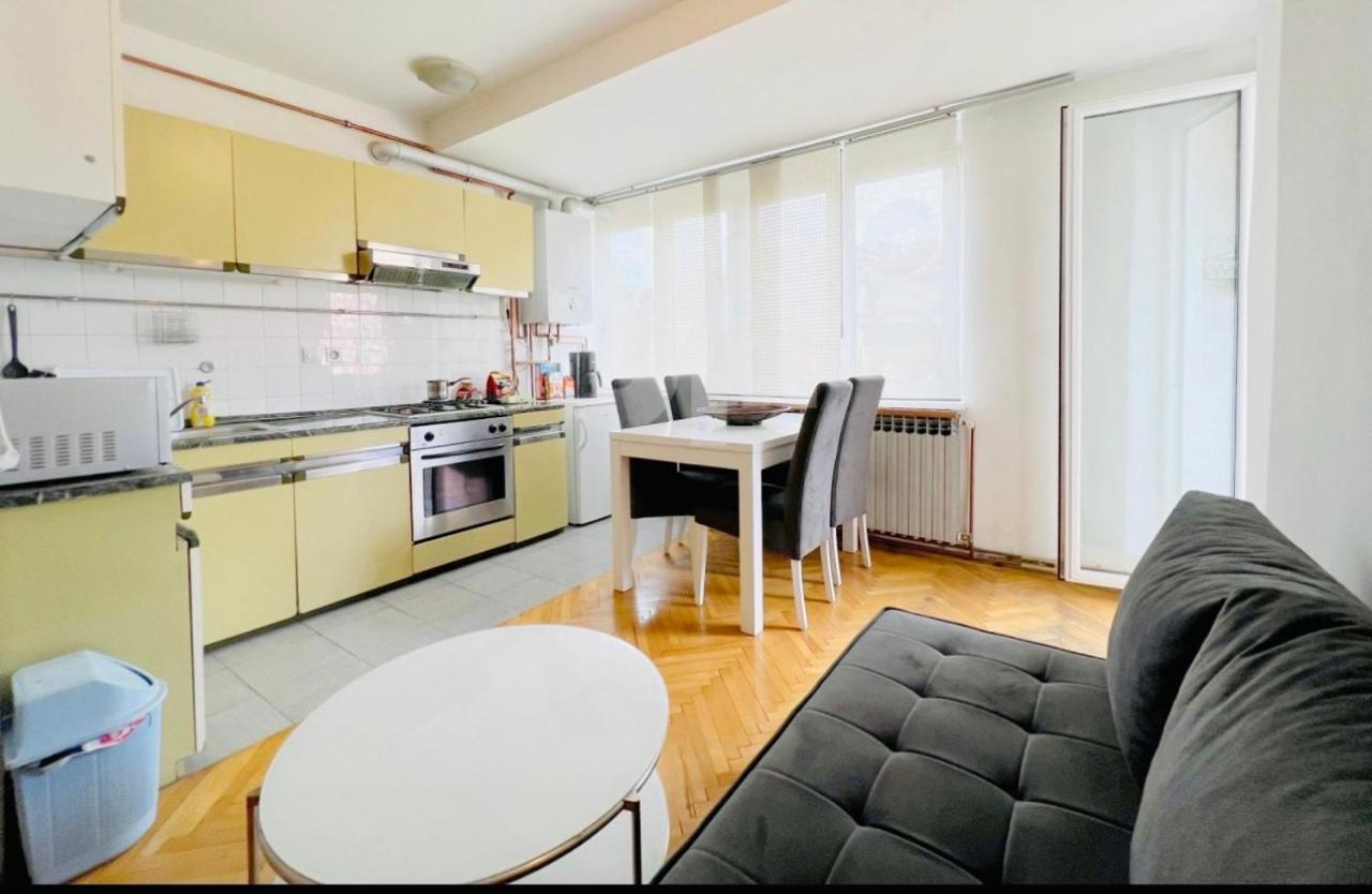 Apartment Baseskija Sarajevo Esterno foto